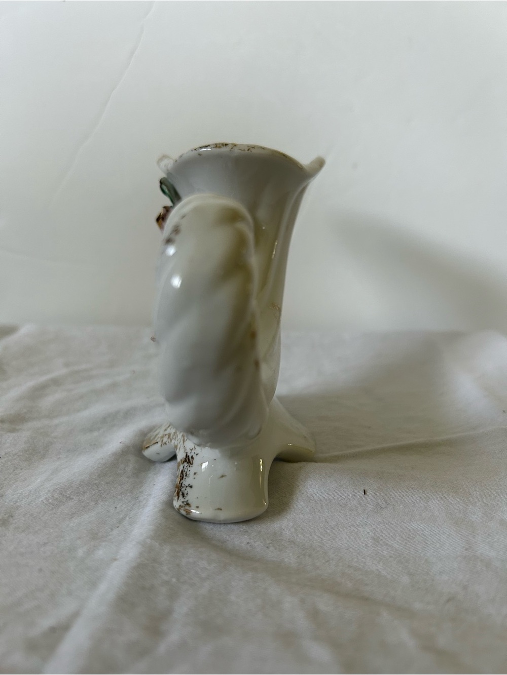 Porcelain White Cornucopia Vase with Pink Rose Accents - Picture 6 of 11